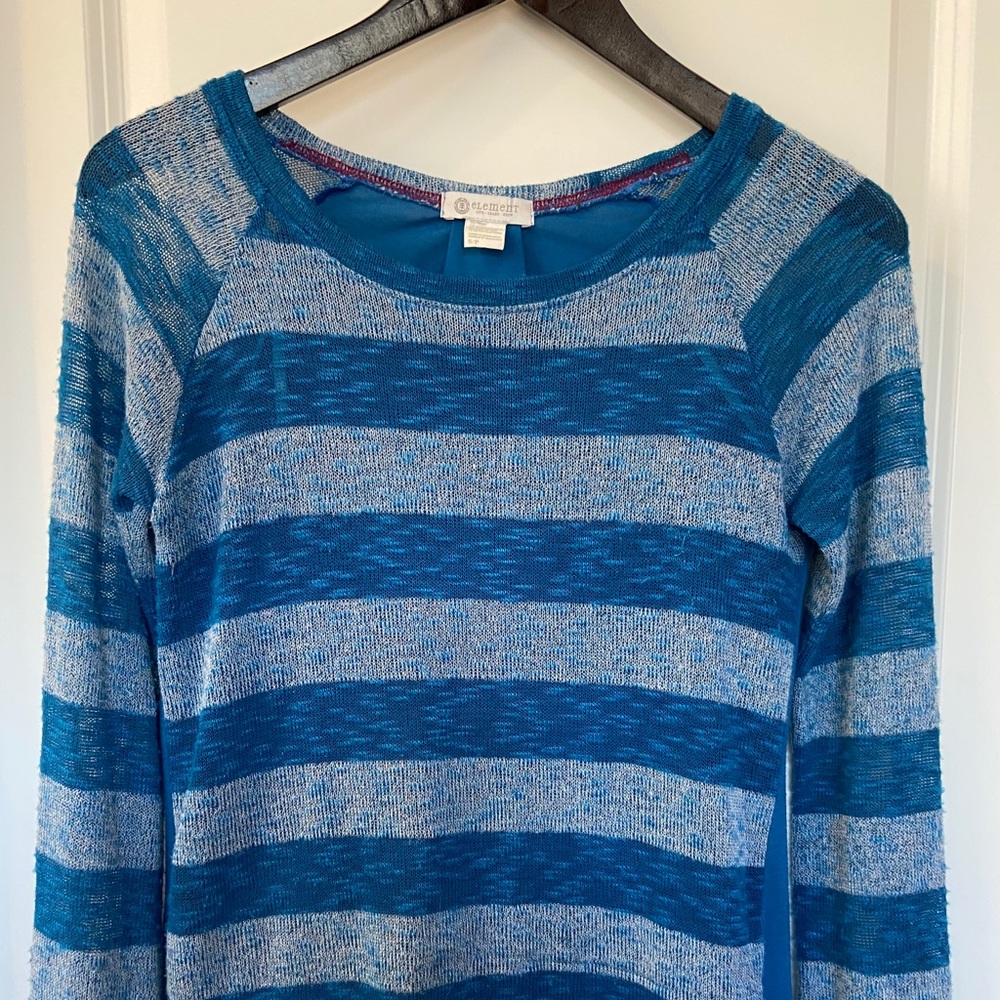 Women’s Striped Sweater-EUC